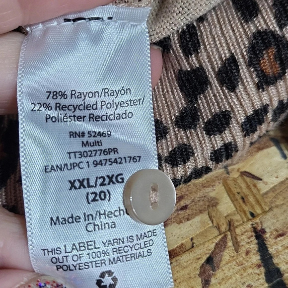 Time and Tru Women's XXL (20) Crew Neck Leopard Cardigan Full button up So Soft‎ - Picture 6 of 6